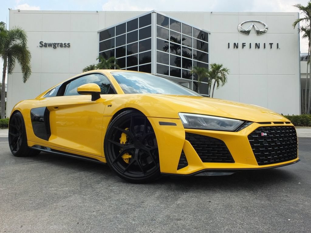 Used 2021 Audi R8 V10 w/ Premium Package