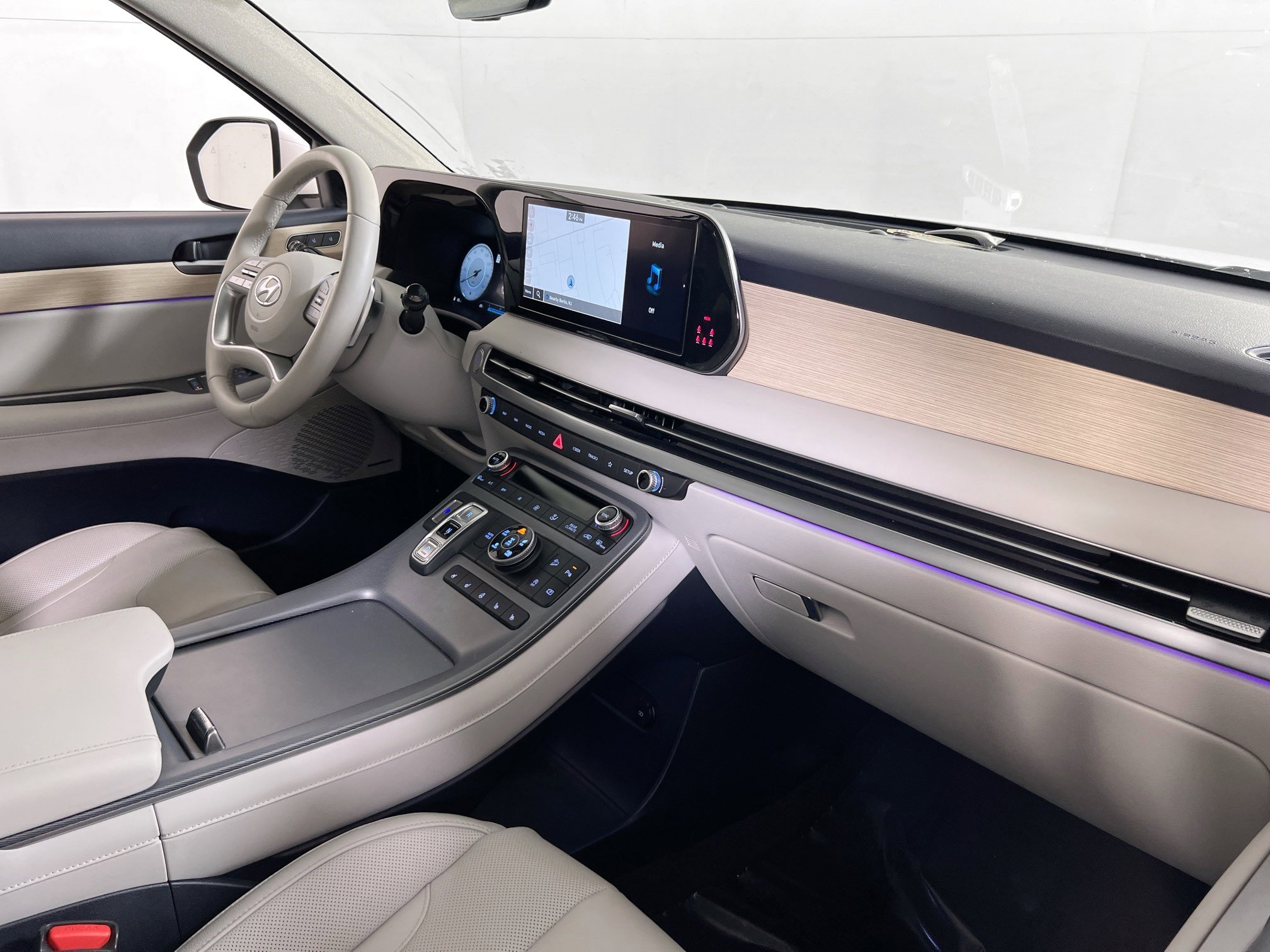 Used 2024 Hyundai Palisade Limited AWD/4WD image 30