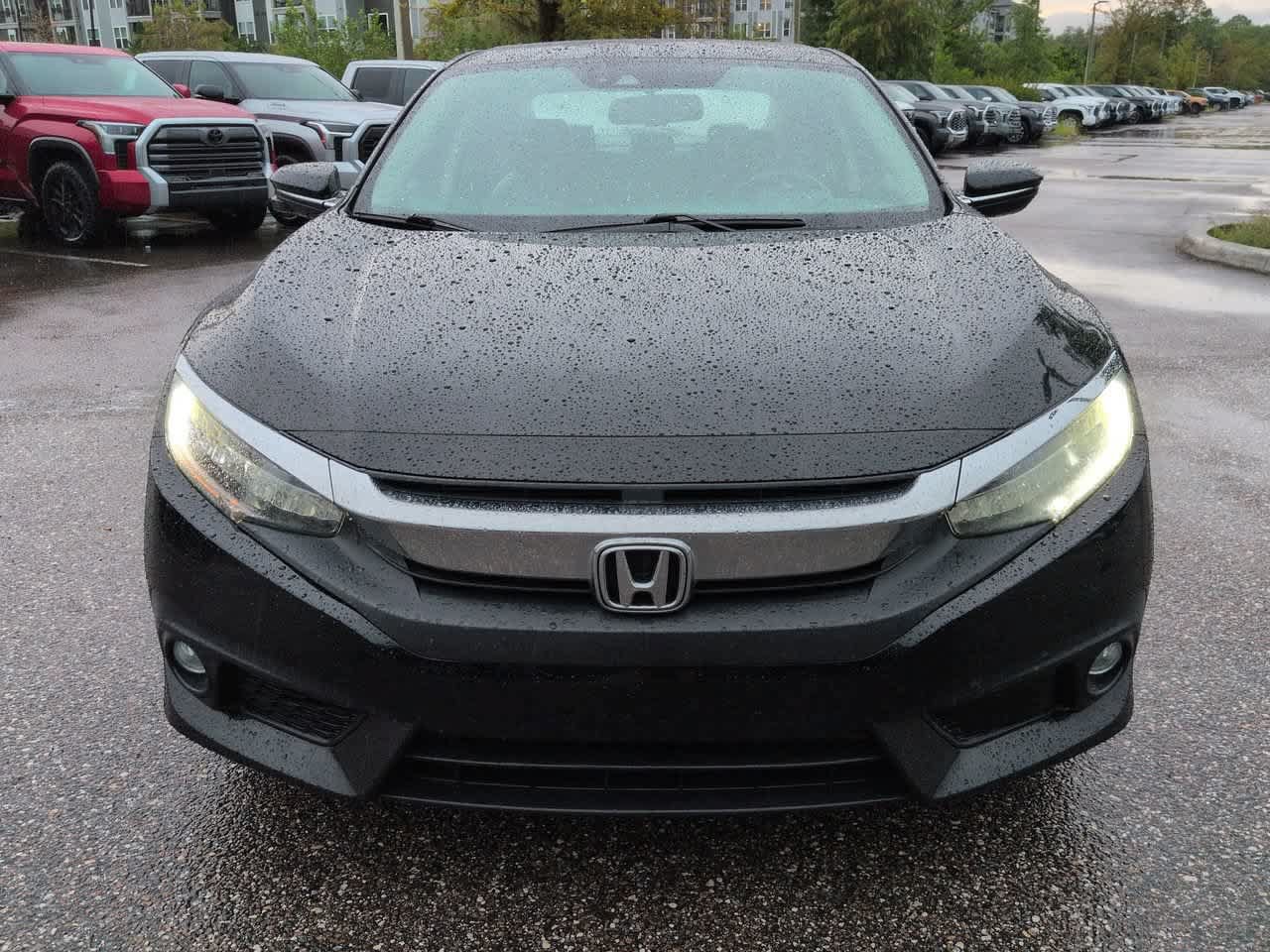 Used 2016 Honda Civic Touring image 9