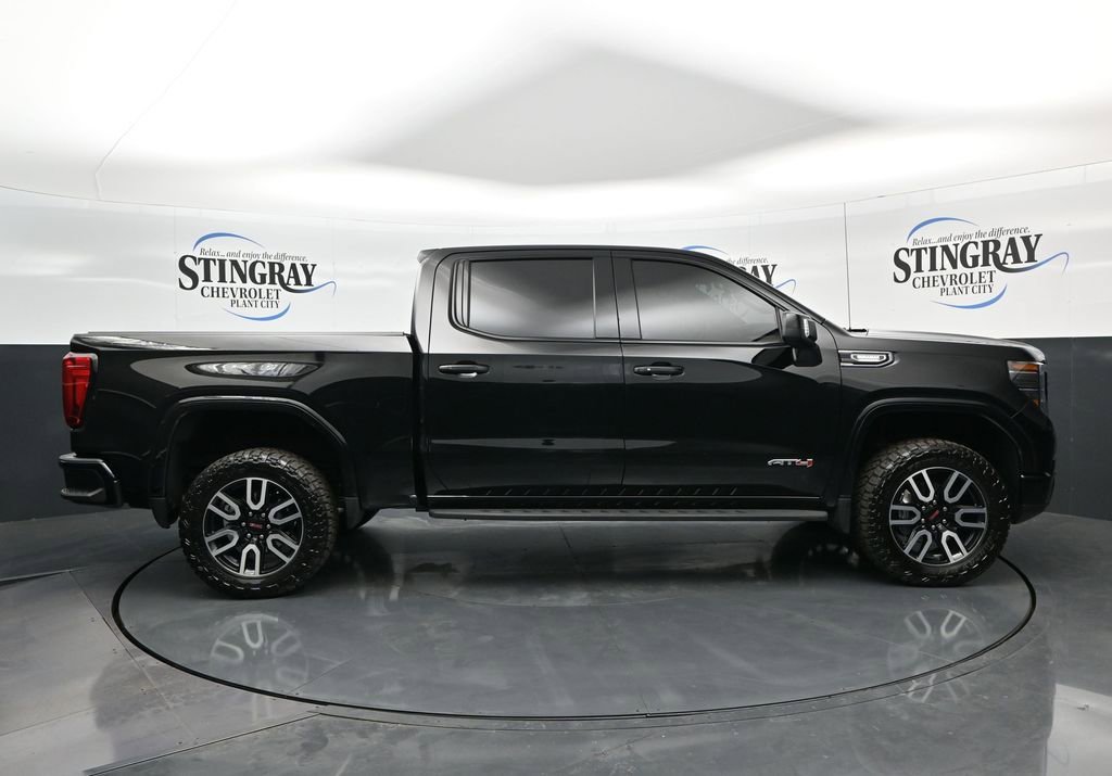 Used 2024 GMC Sierra 1500 AT4 w/ Technology Package image 8