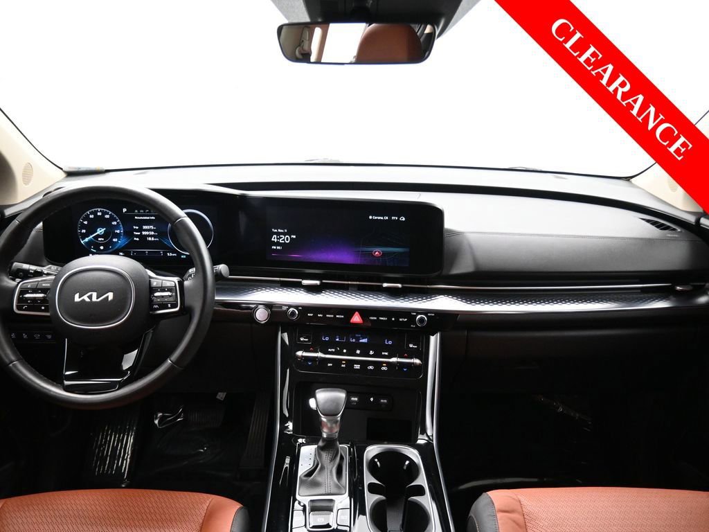 Used 2023 Kia Carnival SX Prestige image 37