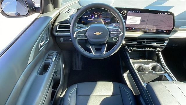 New 2026 Chevrolet Traverse LT w/ LPO, Floor Liner Package FWD image 14