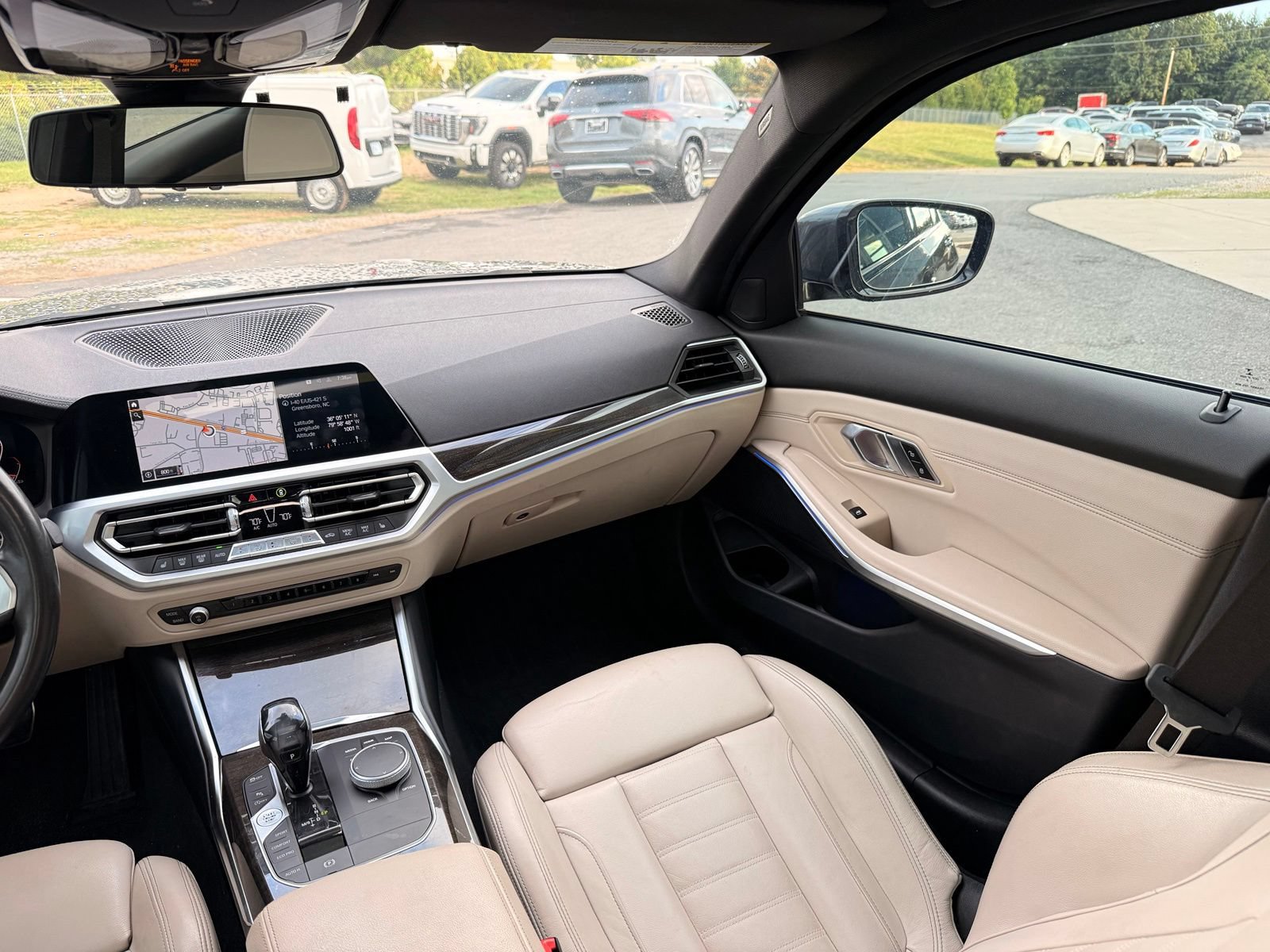 Used 2020 BMW 330i Sedan w/ M Sport Package RWD image 30