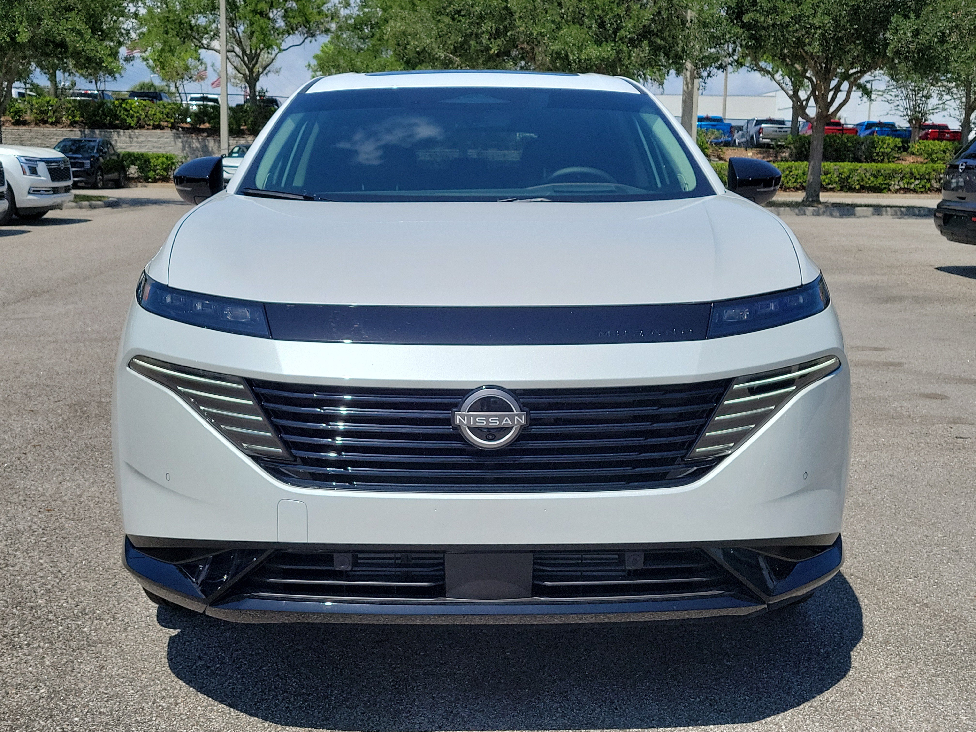 New 2026 Nissan Murano Platinum w/ Cargo Package AWD/4WD image 2
