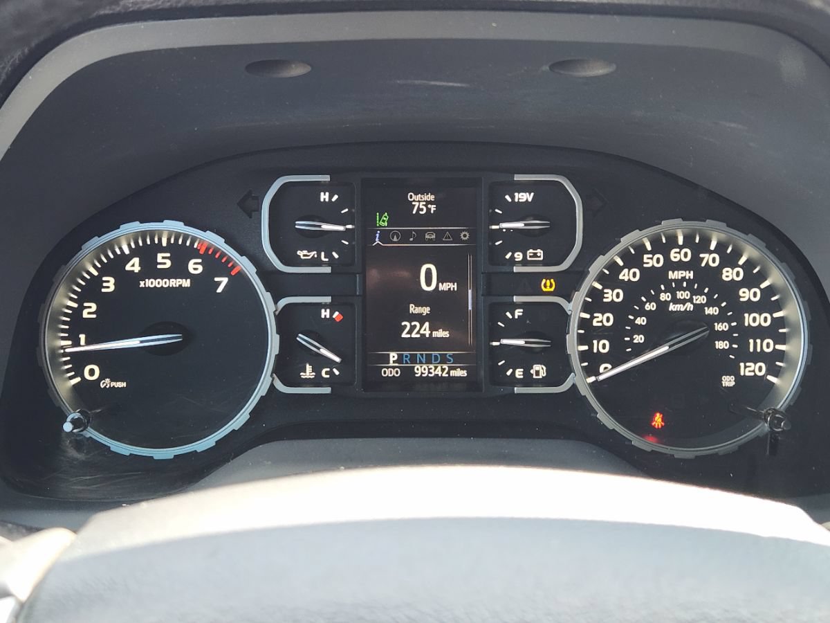 Used 2018 Toyota Tundra Limited AWD/4WD image 38
