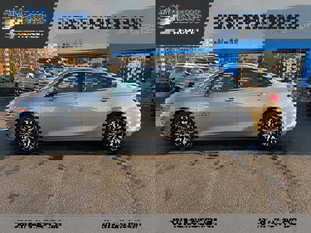 Used 2024 Chevrolet Malibu RS image 4