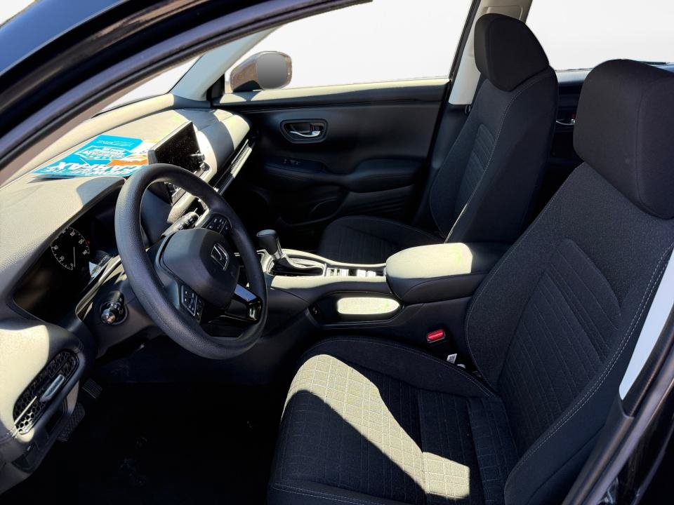 Certified 2025 Honda HR-V LX image 11