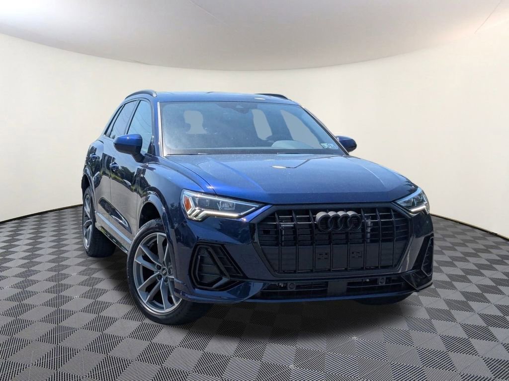 New 2025 Audi Q3 2.0T Premium