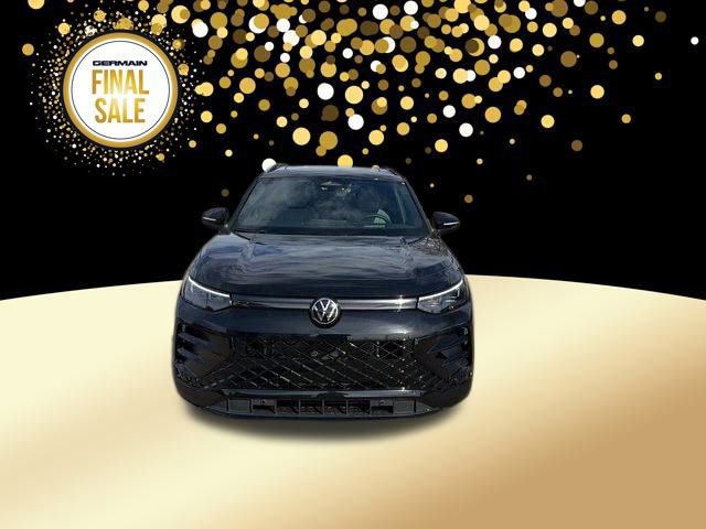 New 2026 Volkswagen Tiguan SE R-Line image 3