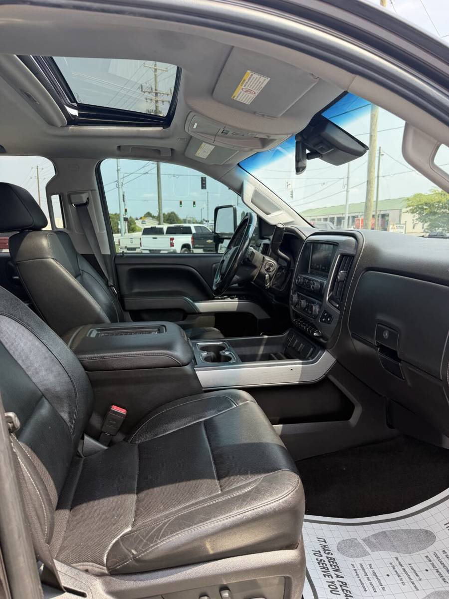 Used 2018 Chevrolet Silverado 2500 LTZ w/ Duramax Plus Package AWD/4WD image 12