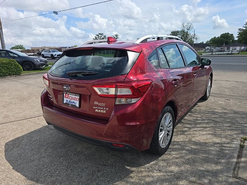 Used 2017 Subaru Impreza 2.0i Premium image 5