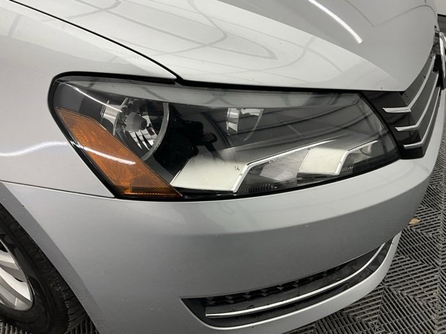 Used 2014 Volkswagen Passat Wolfsburg Edition image 26
