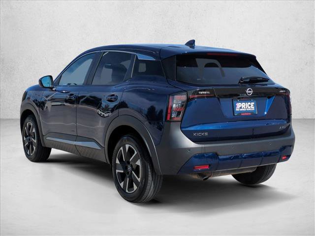 Used 2025 Nissan Kicks SV image 7