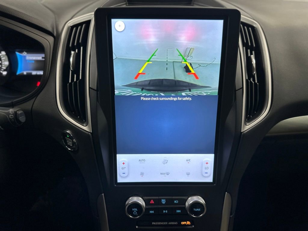 Certified 2024 Ford Edge SE image 6