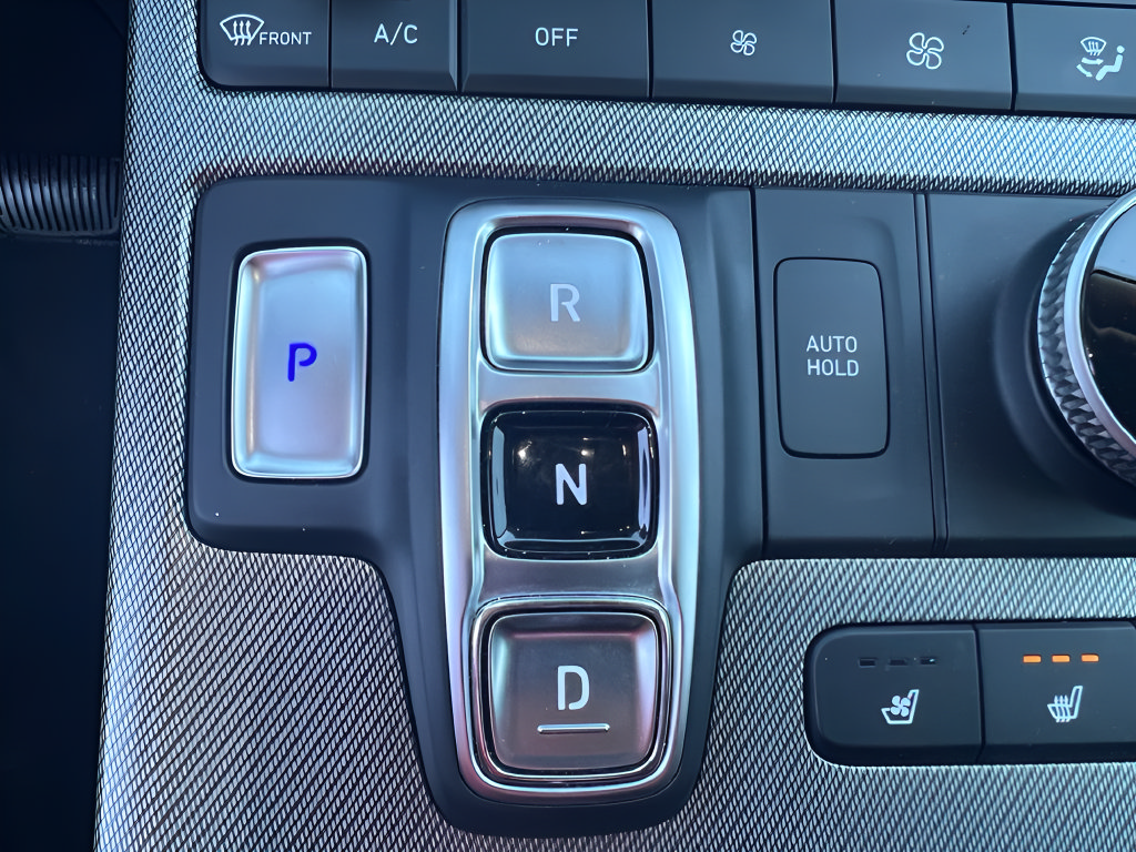 Used 2024 Hyundai Palisade SEL FWD image 32