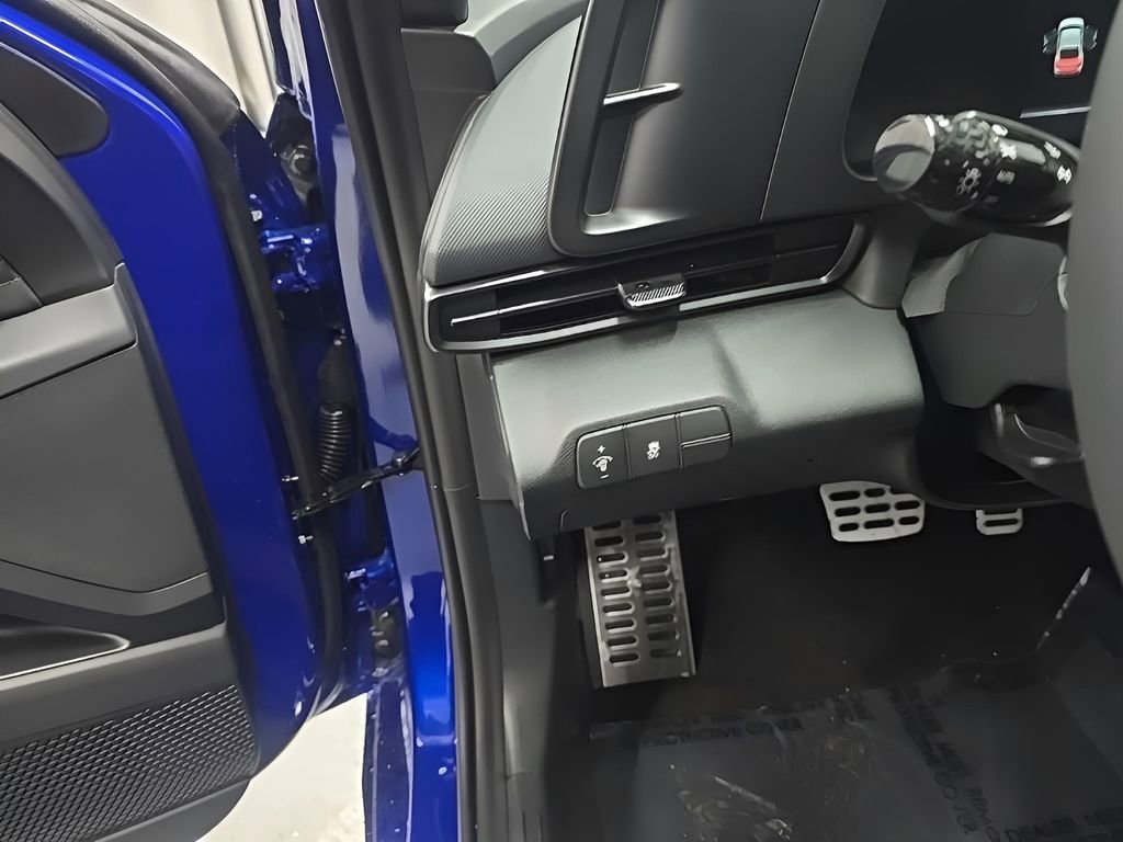 New 2026 Hyundai Elantra Sport image 11