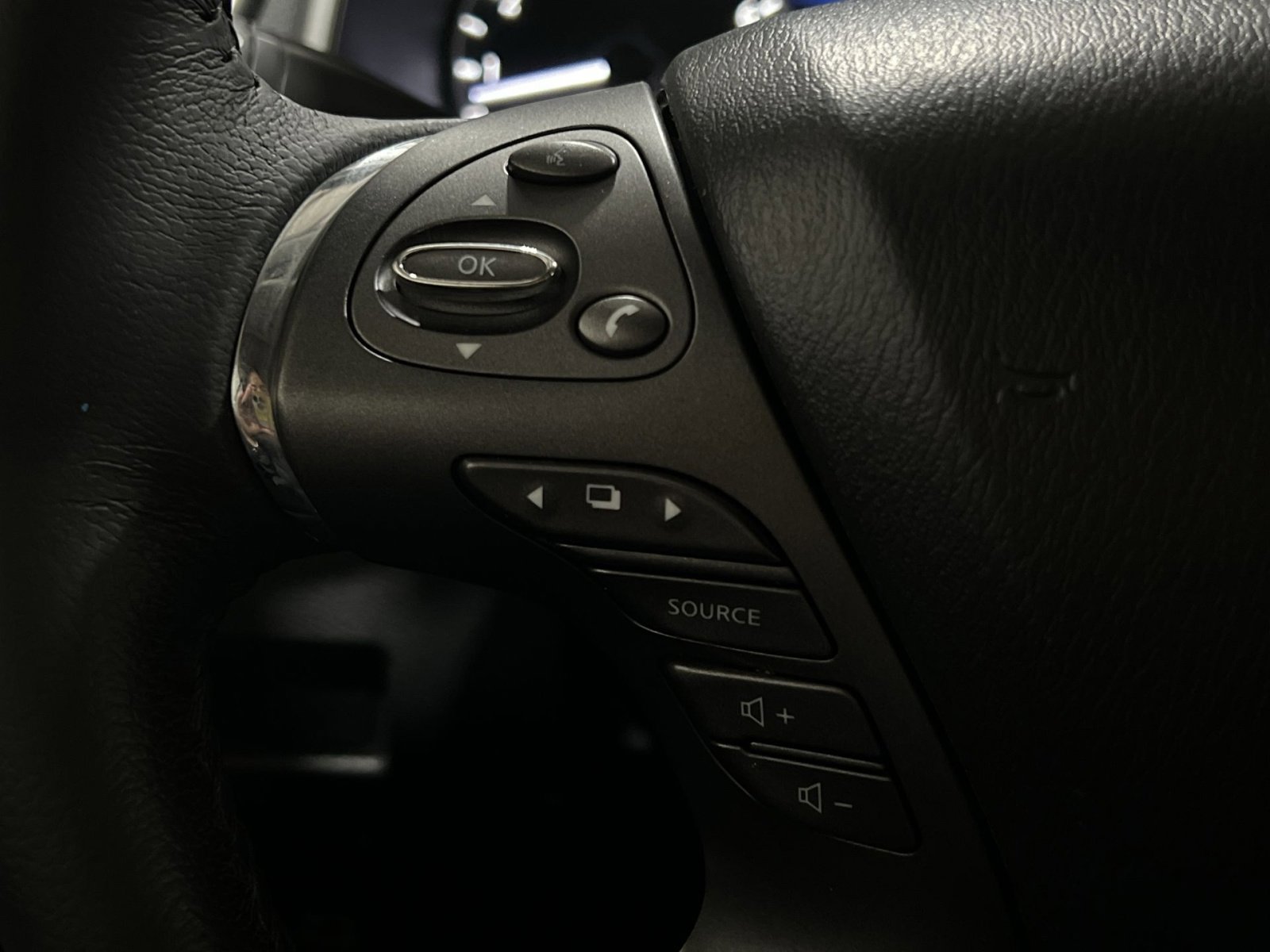Used 2019 Nissan Murano SV AWD/4WD image 29