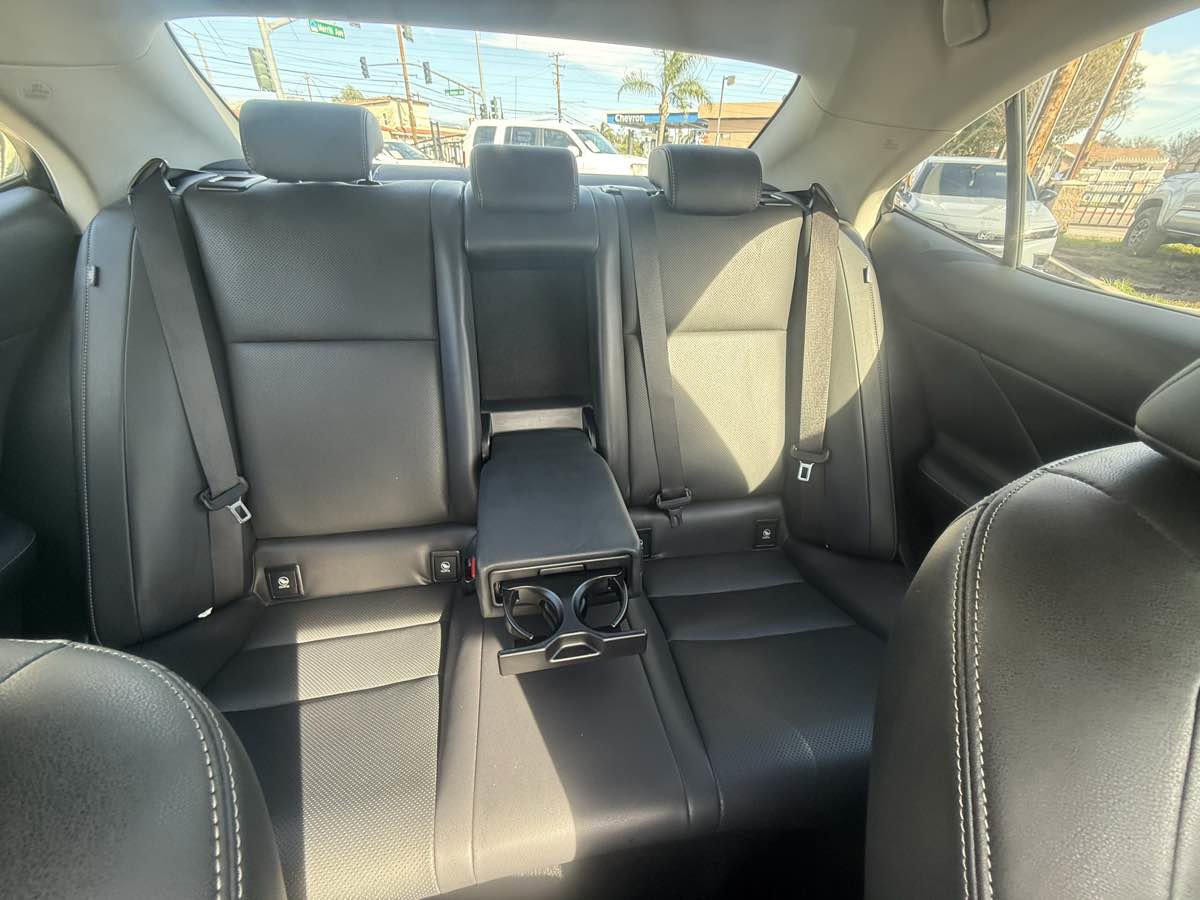 Used 2016 Lexus IS 200t image 38