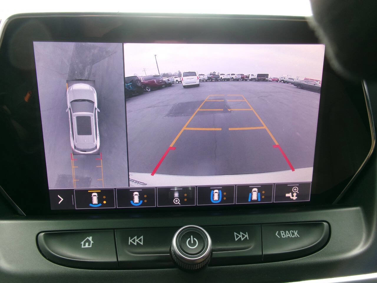 Used 2019 Chevrolet Blazer Premier w/ Sun and Wheels Package image 18