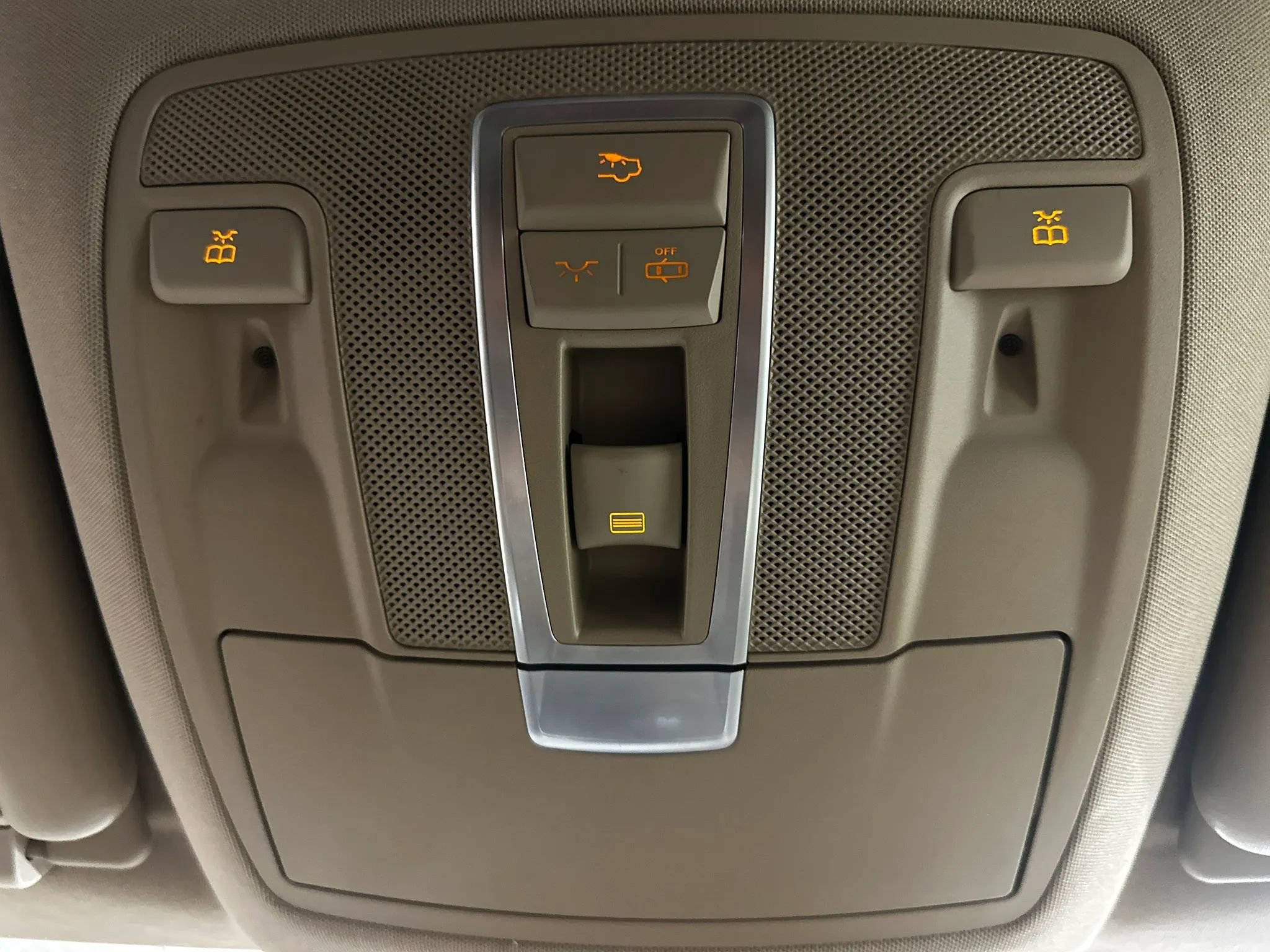 Used 2015 Mercedes-Benz GL 450 4MATIC image 43