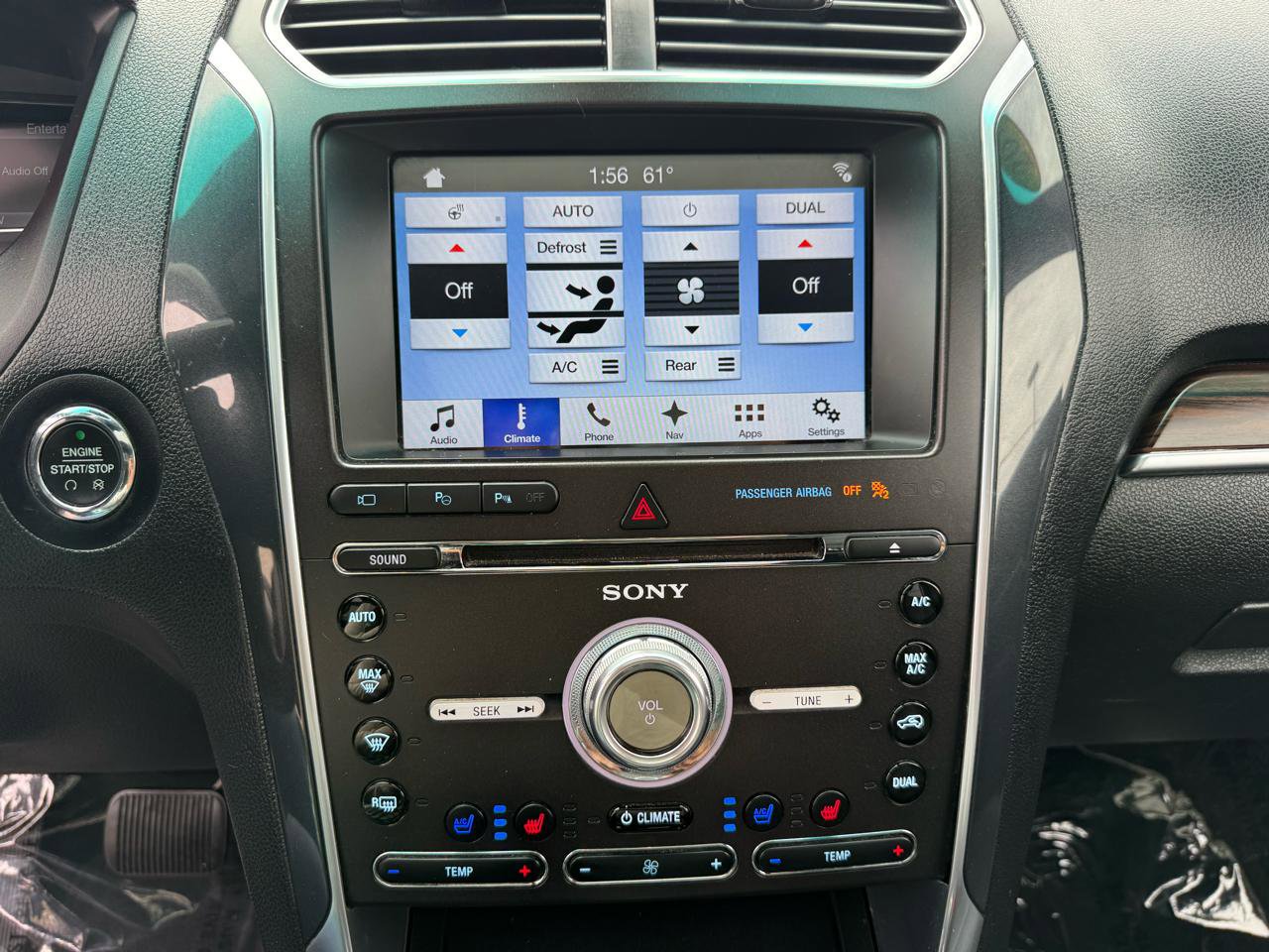 Used 2017 Ford Explorer Limited w/ Equipment Group 301A FWD image 15