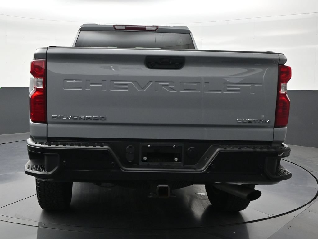 Used 2025 Chevrolet Silverado 2500 Custom w/ Custom Value Package AWD/4WD image 4