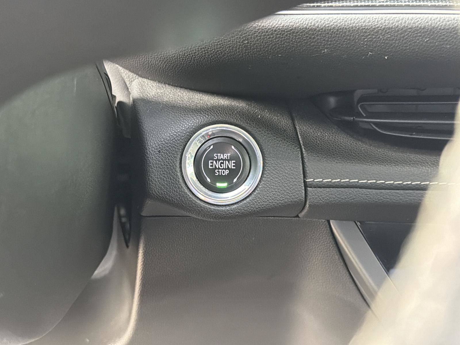 Used 2021 Buick Envision Preferred FWD image 17