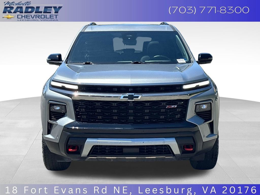 Used 2024 Chevrolet Traverse Z71 w/ Enhanced Driving Package AWD/4WD image 9