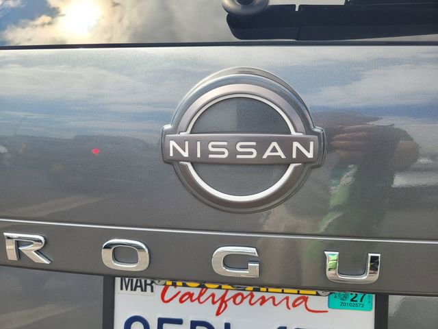 Certified 2023 Nissan Rogue SV FWD image 10