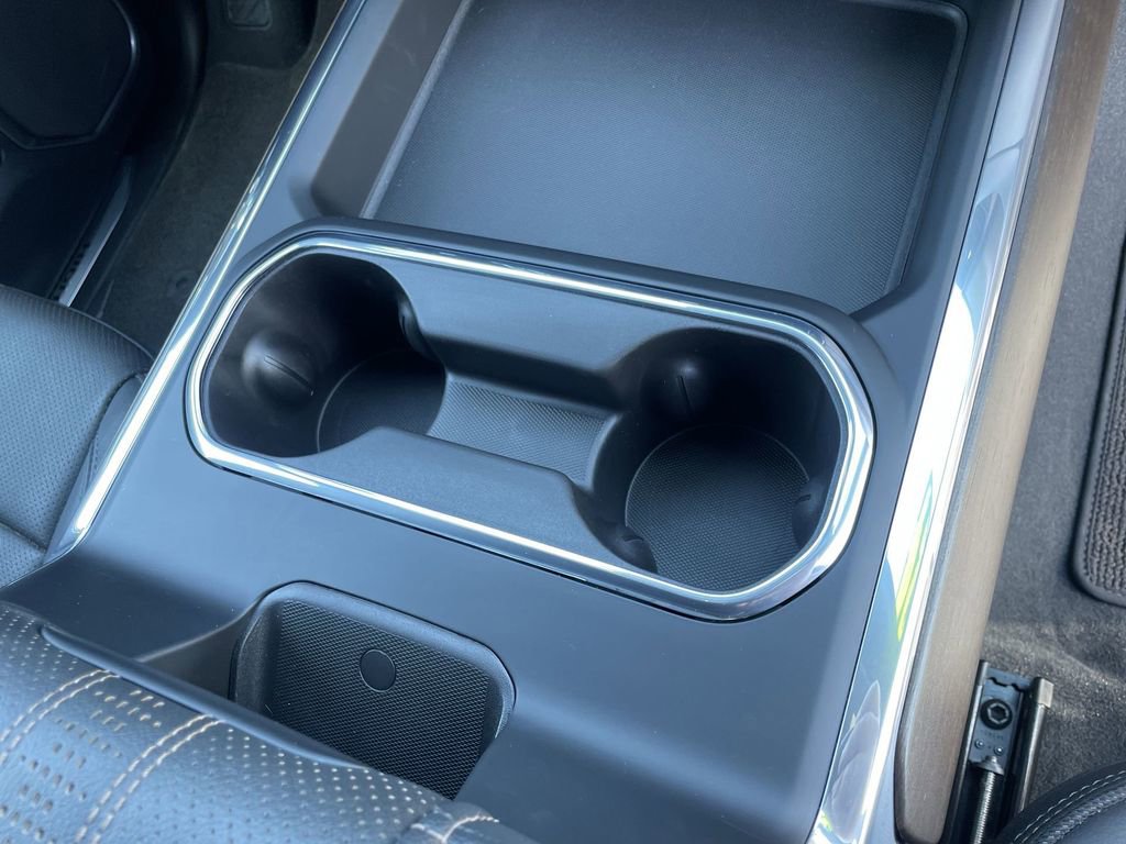 Used 2024 Chevrolet Silverado 2500 High Country w/ High Country Premium Package image 30