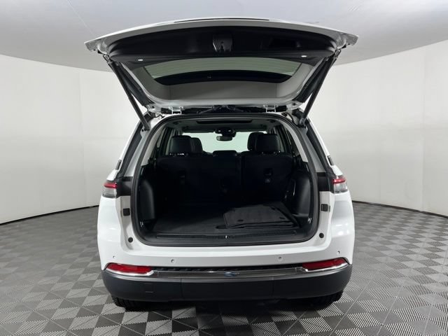 Used 2022 Jeep Grand Cherokee Limited AWD/4WD image 49