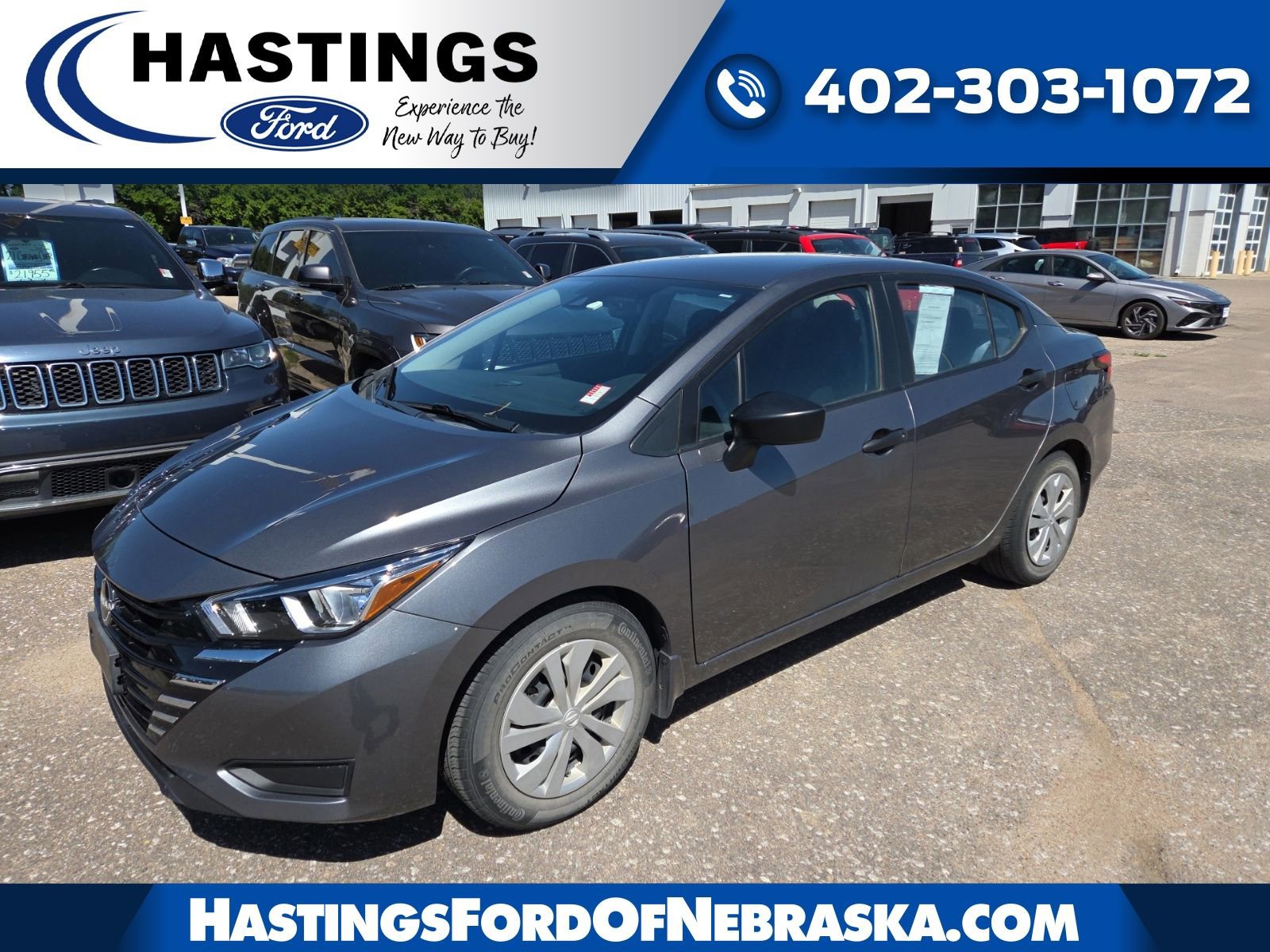 Used 2023 Nissan Versa S FWD image 1