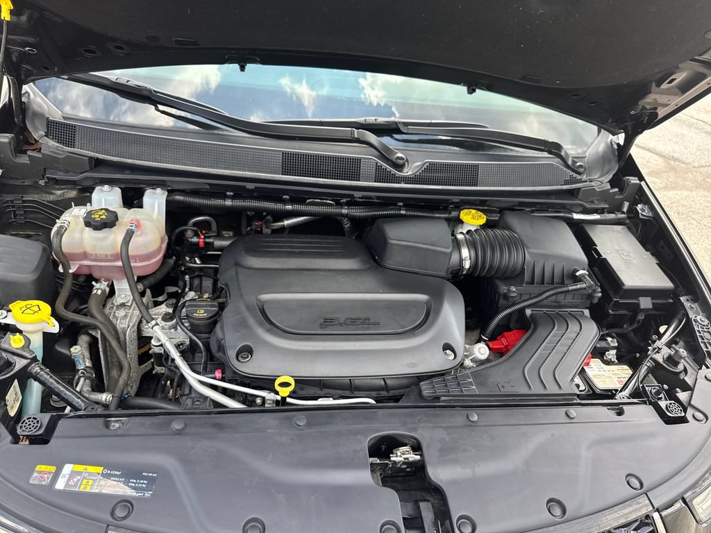 Certified 2023 Chrysler Pacifica Touring-L FWD image 36