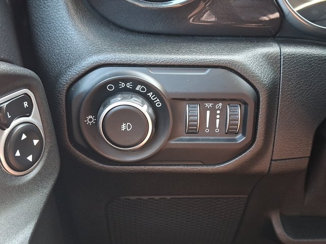 Certified 2019 Jeep Wrangler Unlimited Sport AWD/4WD image 28