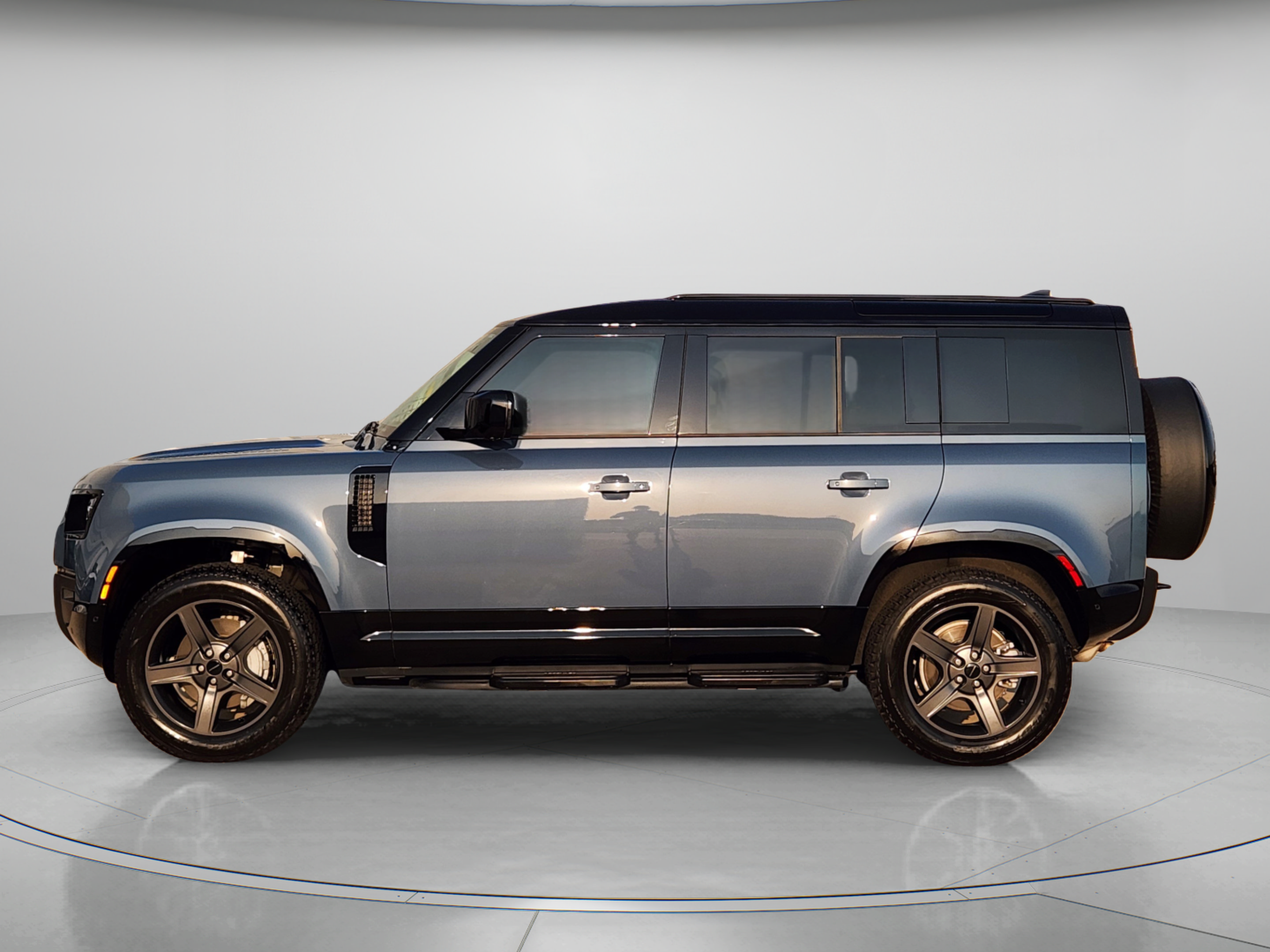 Certified 2026 Land Rover Defender 110 X-Dynamic SE AWD/4WD video 2