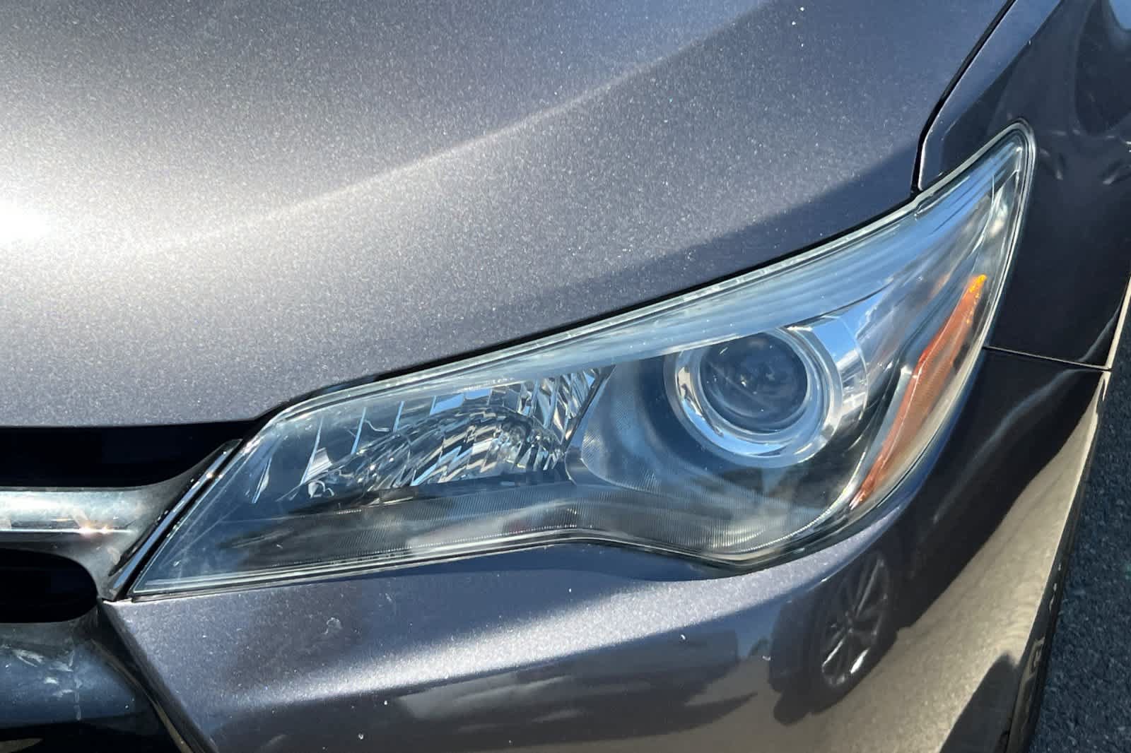 Used 2016 Toyota Camry SE FWD image 11