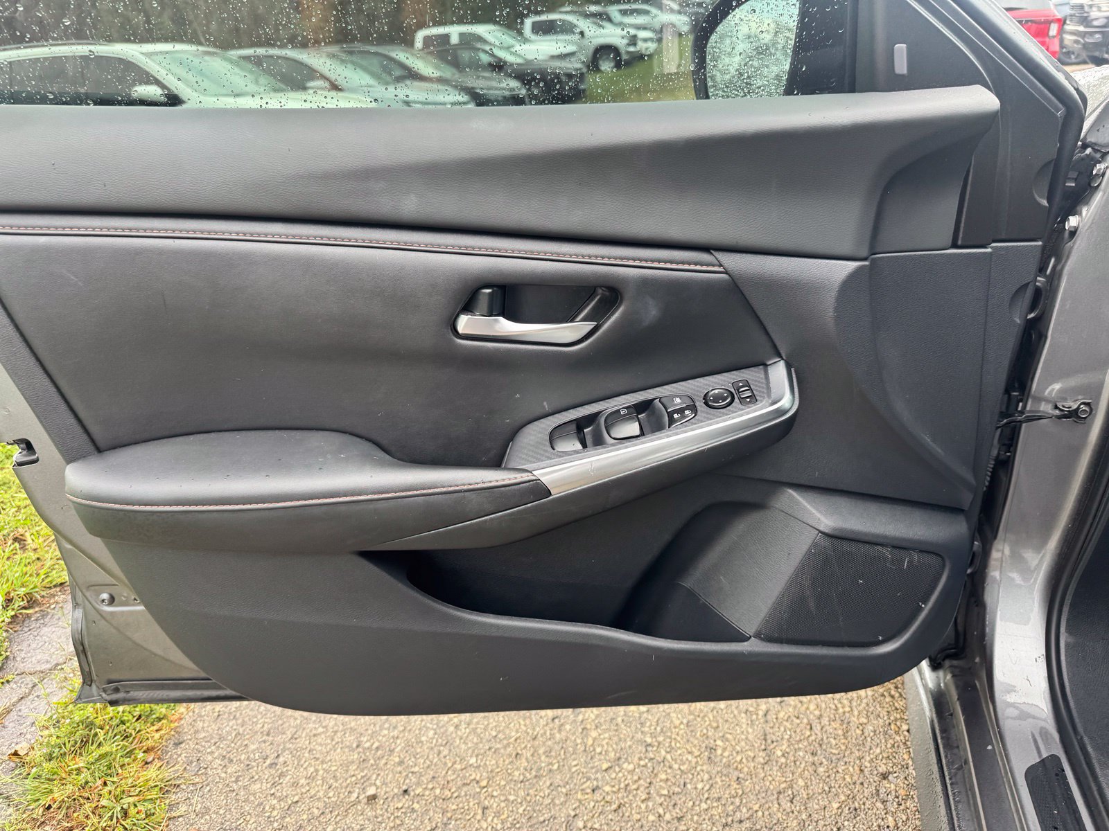Used 2023 Nissan Sentra SR w/ Trunk Package FWD image 10