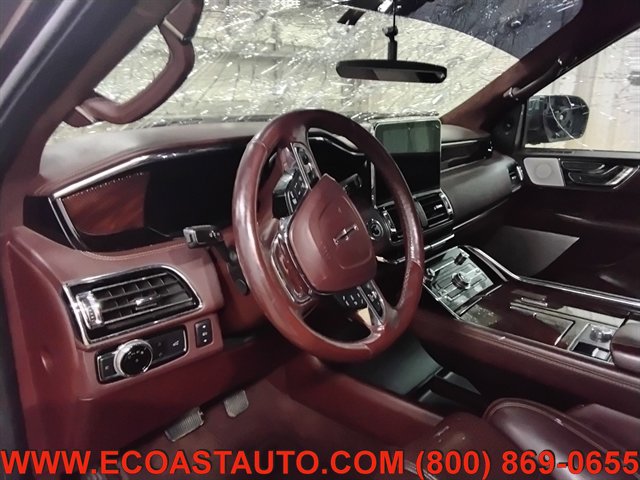 Used 2019 Lincoln Navigator Black Label w/ Cargo Package AWD/4WD image 11