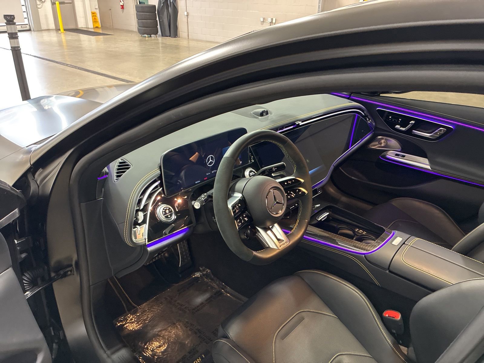 Used 2025 Mercedes-Benz E 53 AMG e 4MATIC Sedan image 9