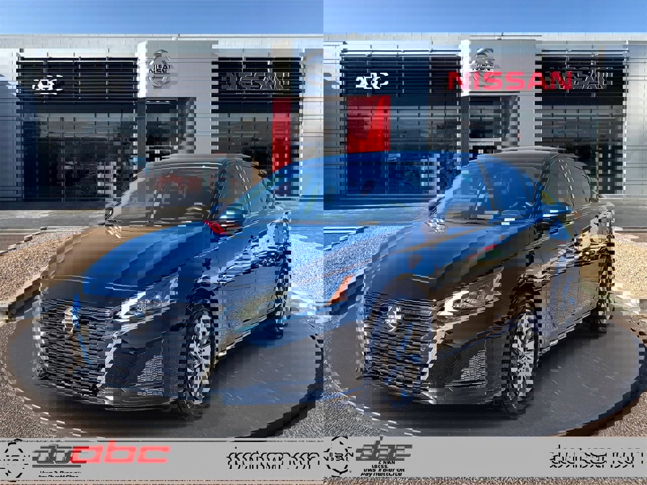 Used 2025 Nissan Altima 2.5 S image 1