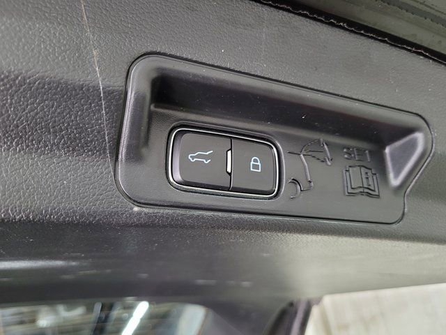 Used 2022 Ford Explorer XLT image 53
