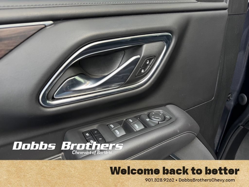 Used 2023 Chevrolet Suburban LT RWD image 15