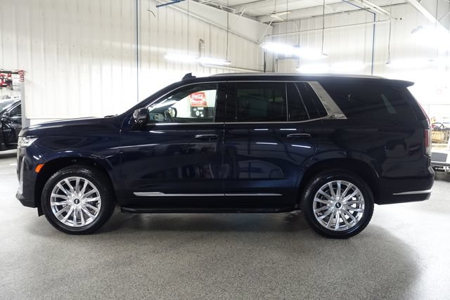 Used 2023 Cadillac Escalade Premium Luxury AWD/4WD image 4