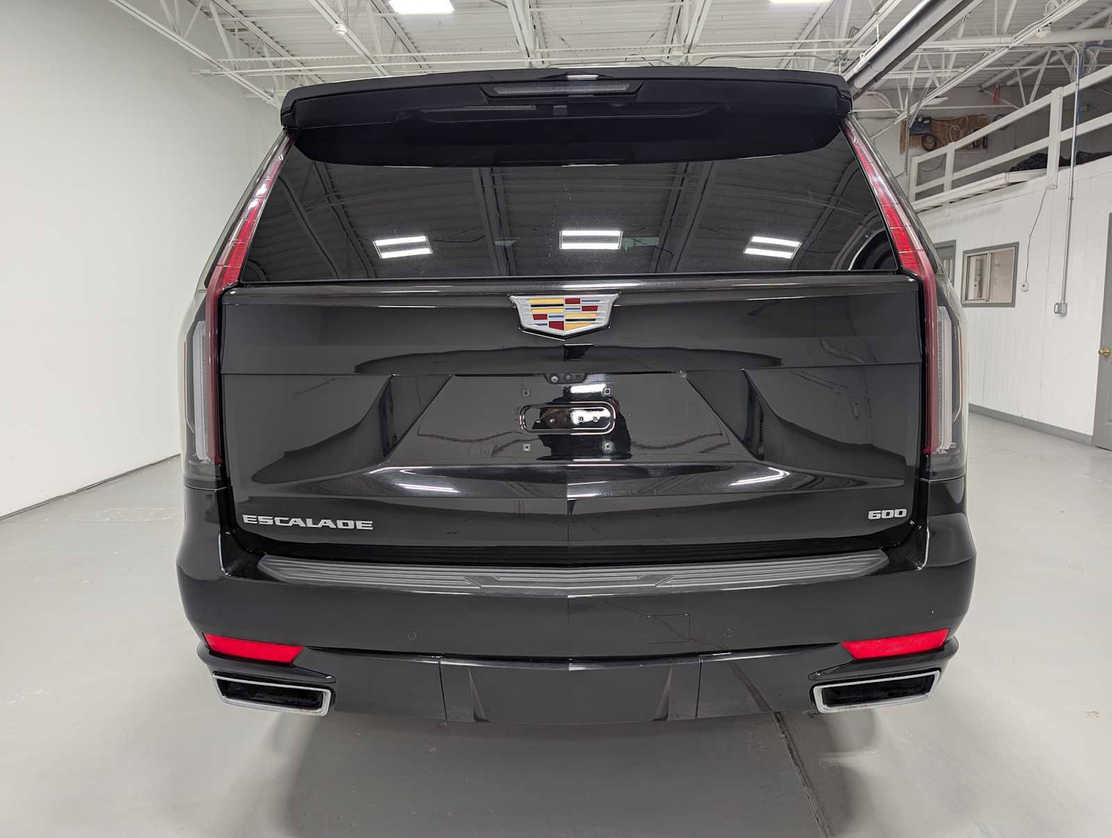 Used 2021 Cadillac Escalade Premium Luxury image 7