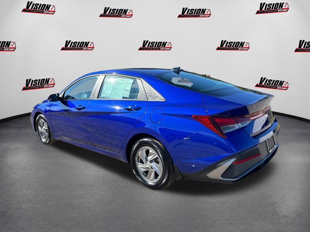 Certified 2024 Hyundai Elantra SE image 7