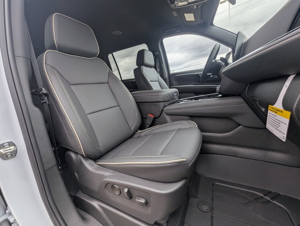 New 2026 Chevrolet Suburban Premier image 14