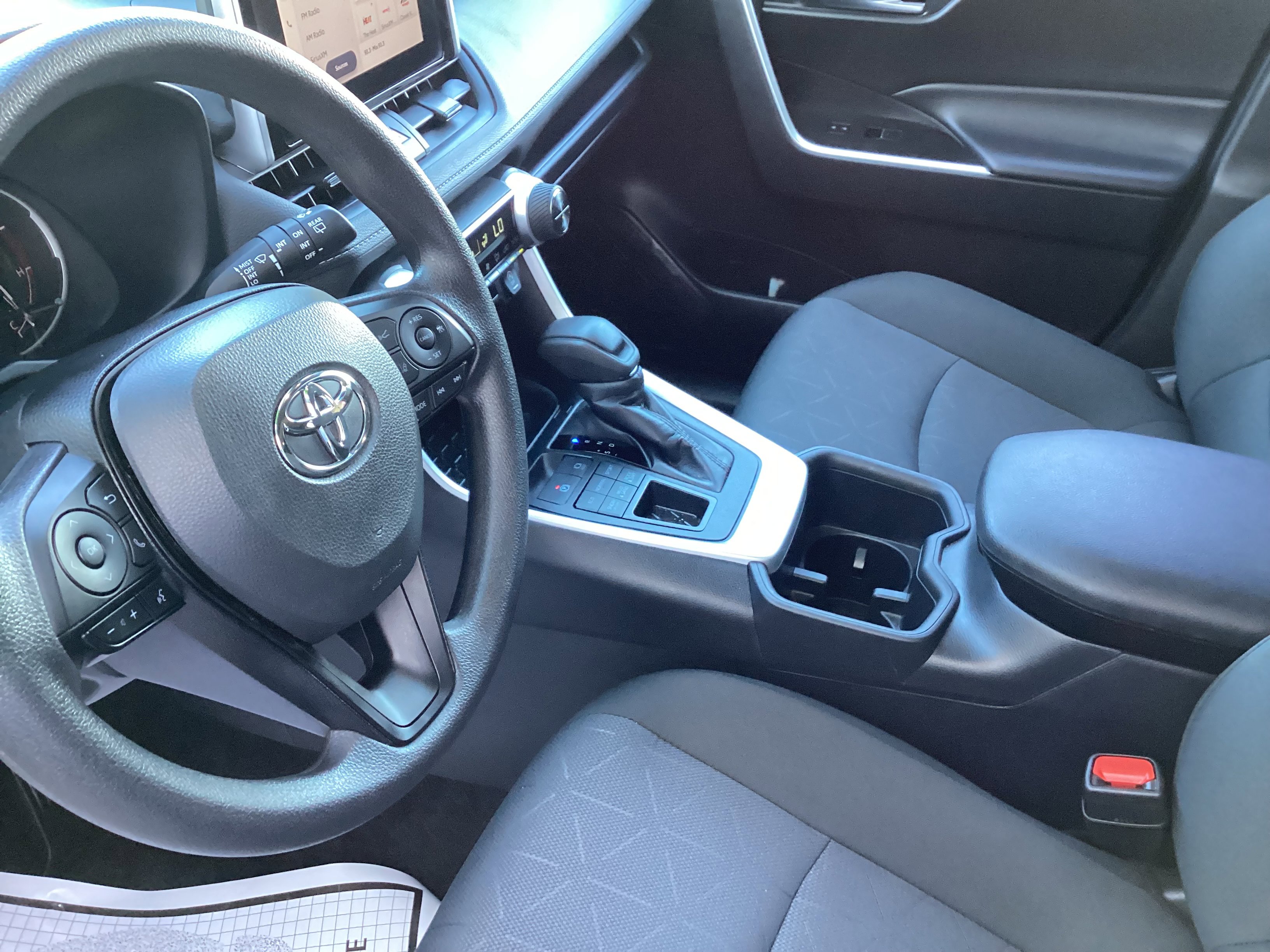 Certified 2025 Toyota RAV4 XLE image 27