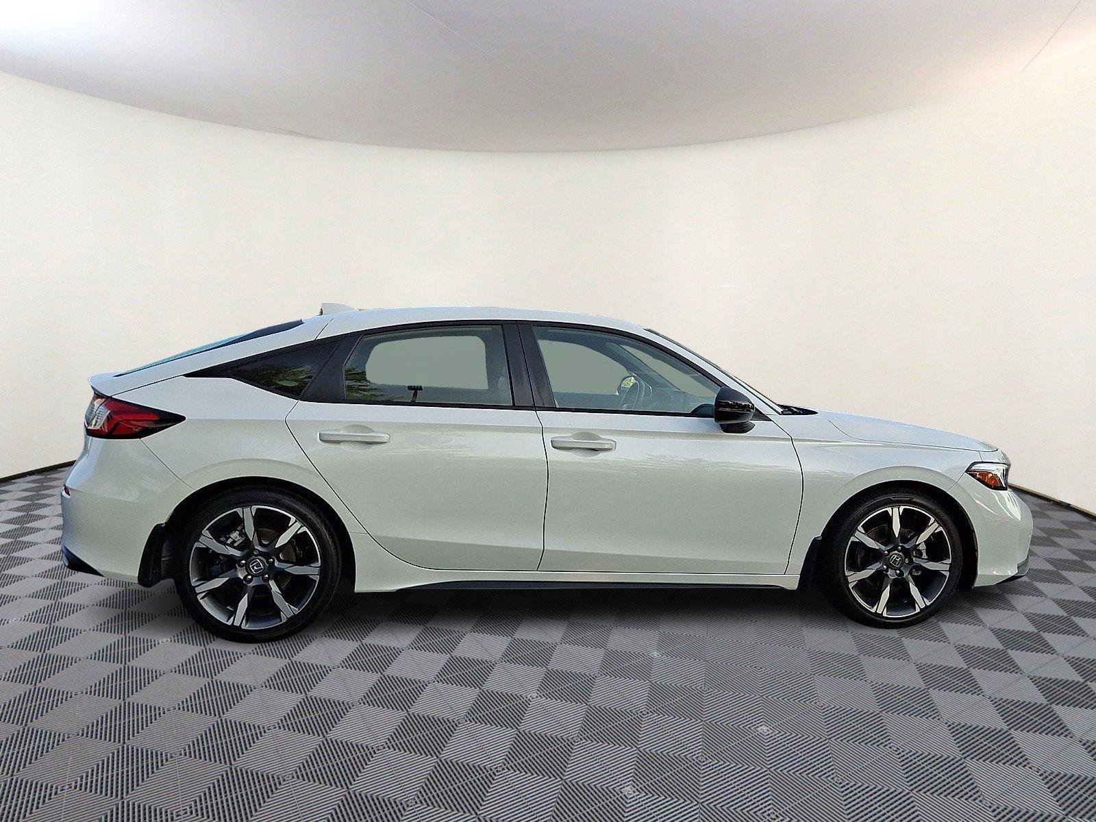 Used 2025 Honda Civic Sport Touring image 7