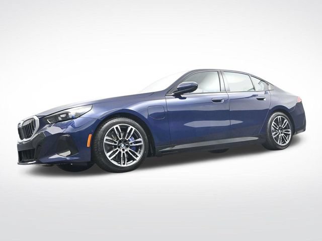 New 2027 BMW 550e xDrive AWD/4WD image 36