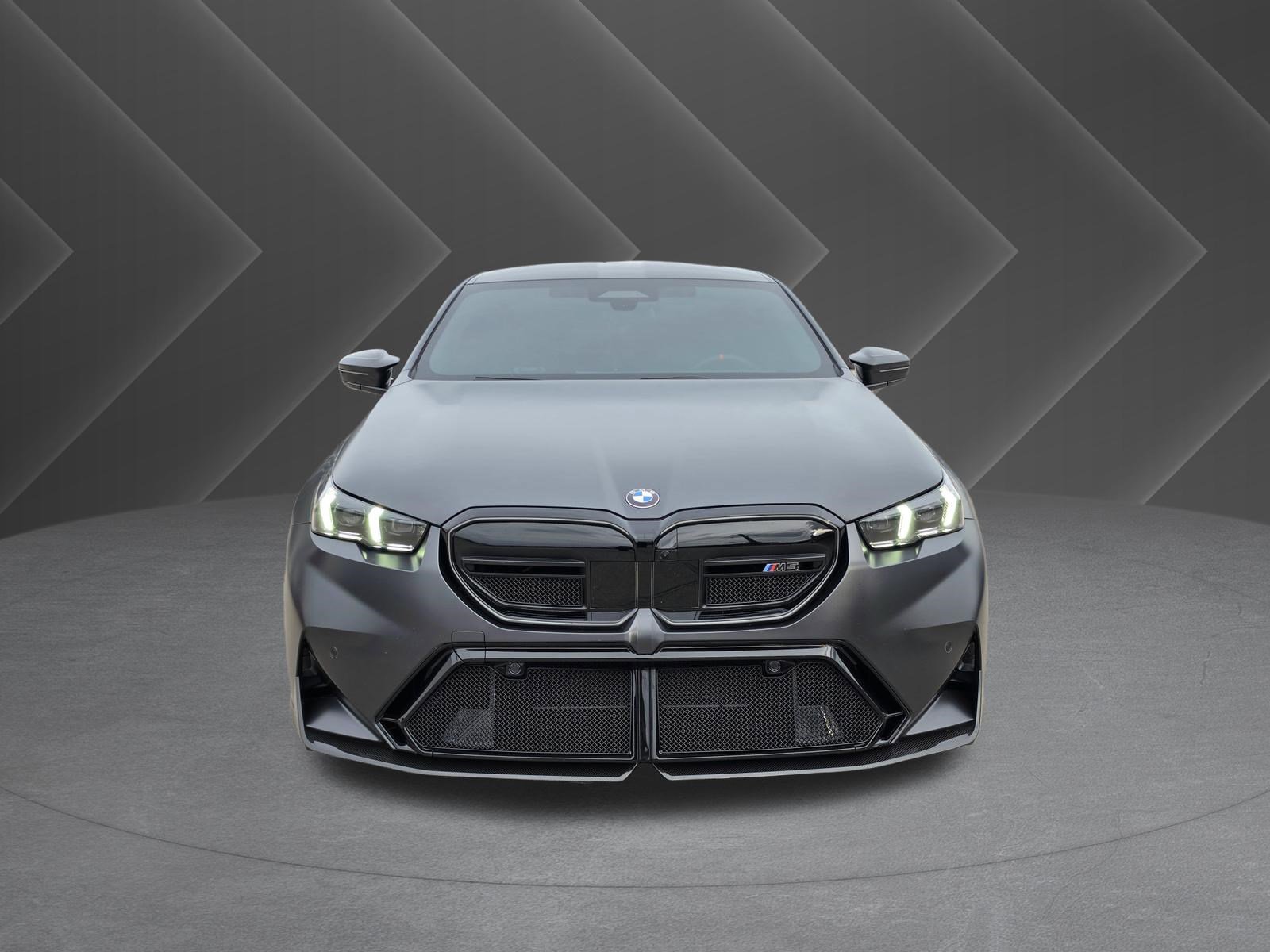 Used 2026 BMW M5 w/ Carbon Package AWD/4WD image 2